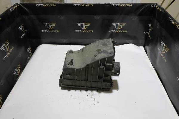 FORD TRANSİT 100 L-S-V ÇIKMA PARÇA  V347 HAVA FİLTRE KUTUSU